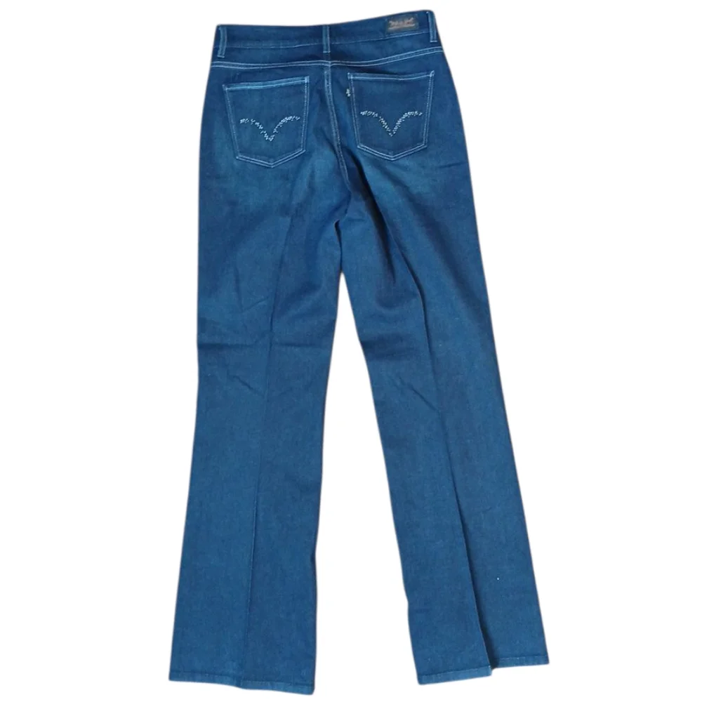 Levis levi perfectly